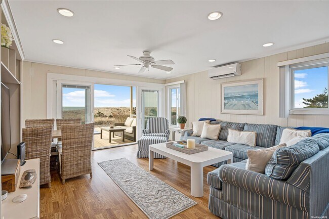Building Photo - 539 Dune Rd