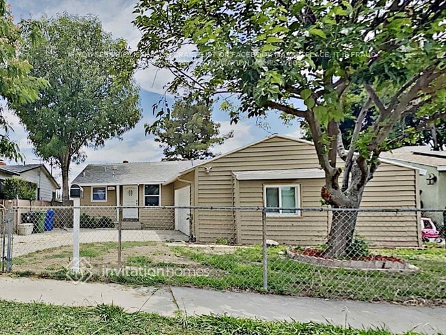 Building Photo - 6952 Donna Ave