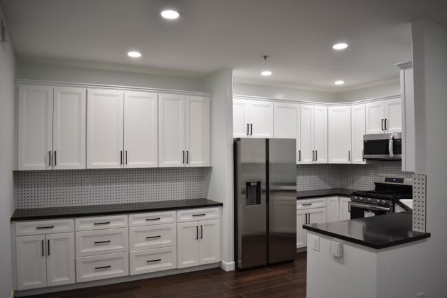 Building Photo - 11436 Via Rancho San Diego