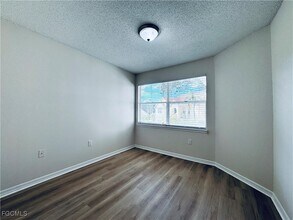 Building Photo - 12700 Equestrian Cir