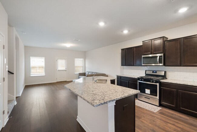 Foto del edificio - Private Cul-de-Sac Living with Spacious Backyard