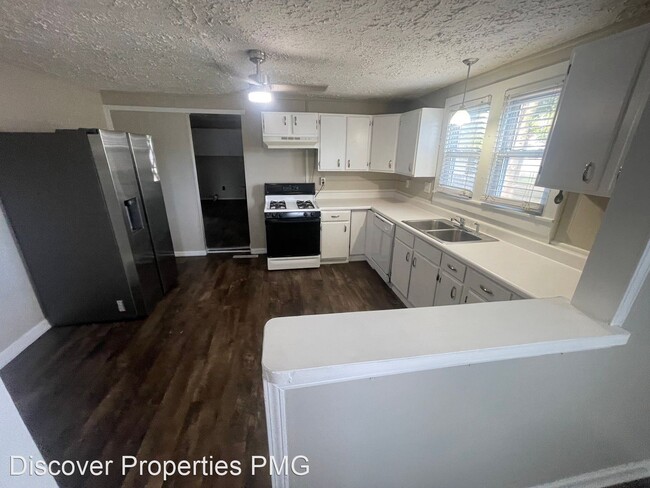 Building Photo - 2 br, 1 bath House - 1266 South St