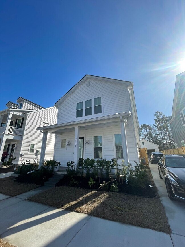 Building Photo - Spacious Johns Island Single Family Home