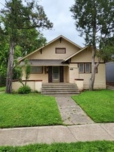 Building Photo - 212 W Eufaula St