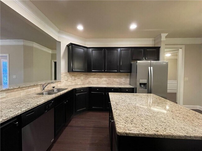 Building Photo - 13370 Canary Ln