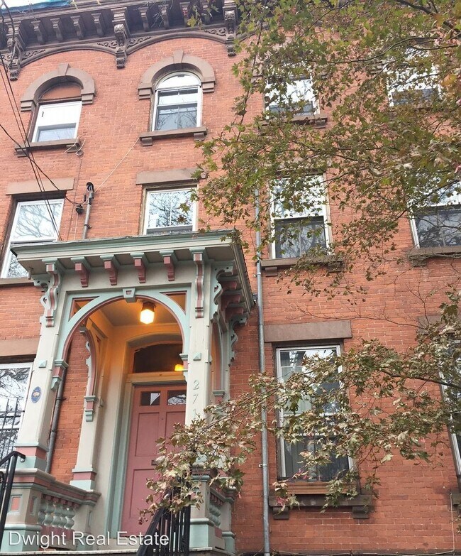 Building Photo - 271 Dwight St