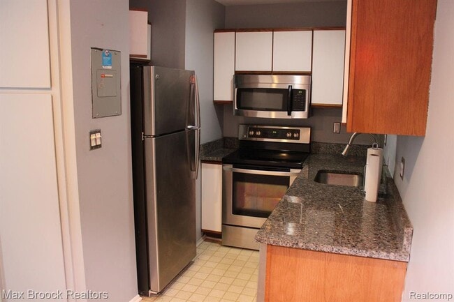 Foto del edificio - 150 Bird Ave