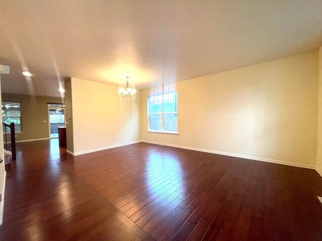 Foto del edificio - 3749 SE Belle Oak Ave