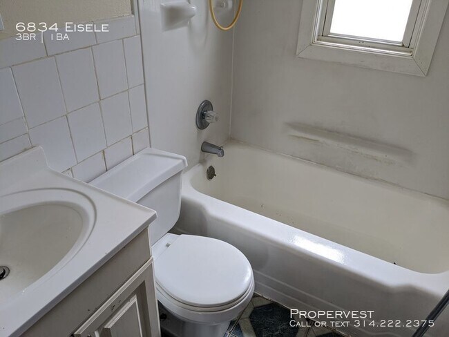 Building Photo - 6834 Eisele St