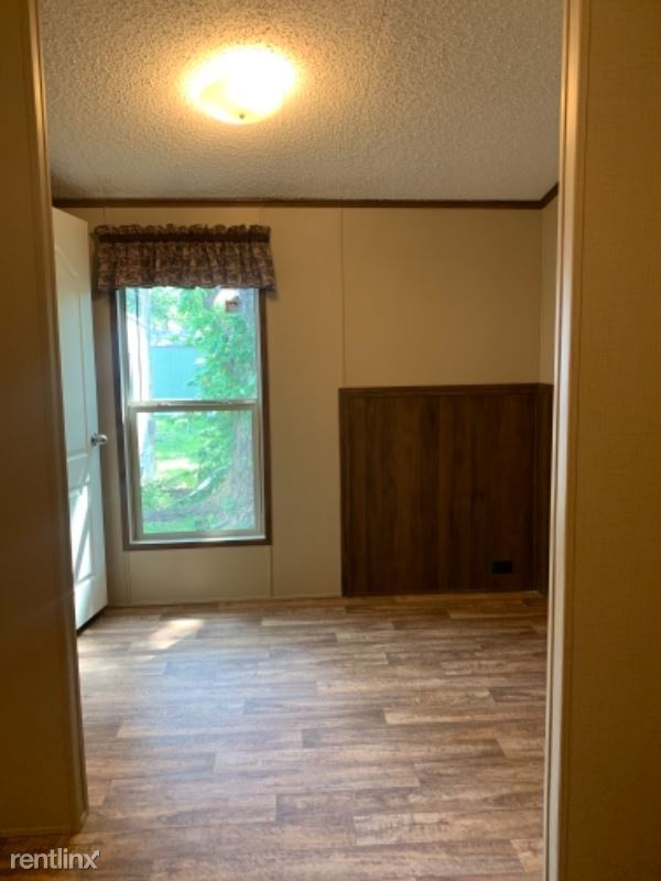 Building Photo - 3 br, 2 bath Mobile Home - 908 NE St John