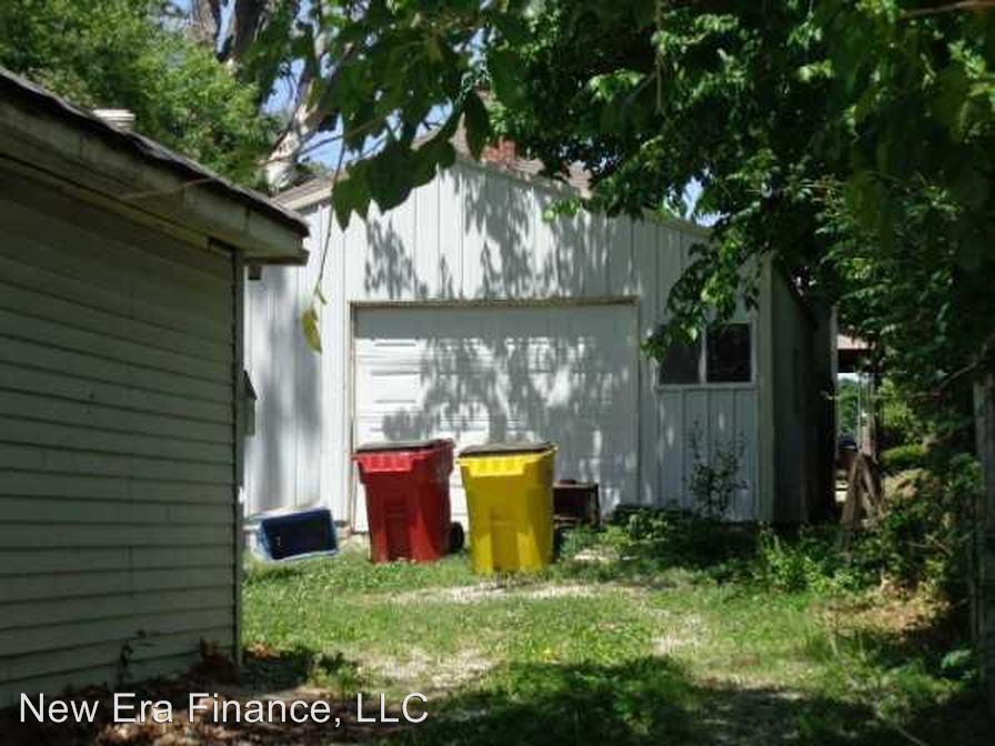 Building Photo - 1717 Oneida St