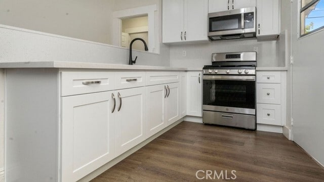 Foto del edificio - 911 W 40th Pl