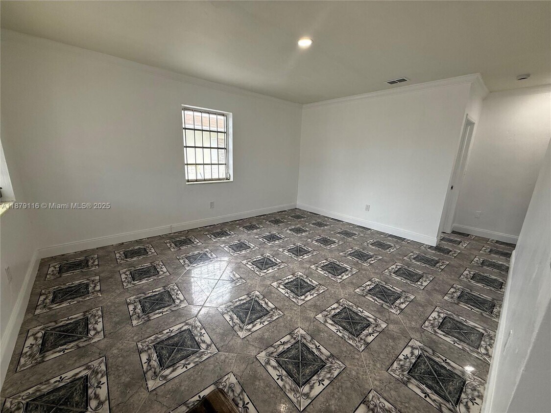 Foto principal - 1511 NW 45th St