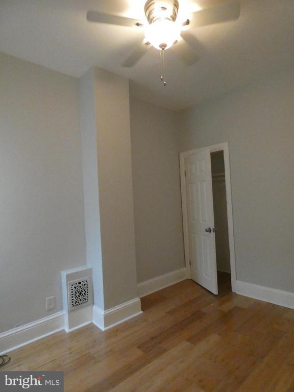 Foto del edificio - 433 N Napa St