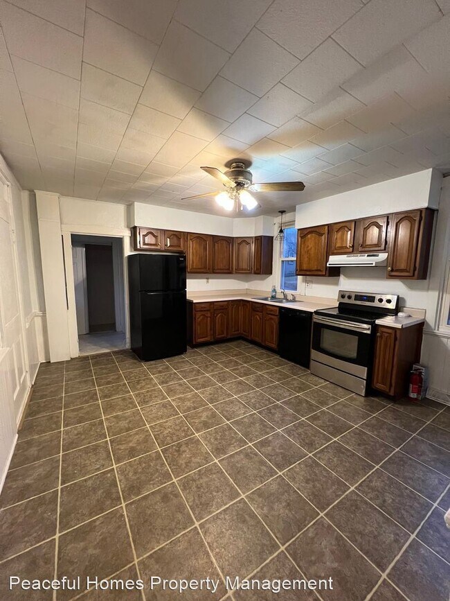 Foto del edificio - 3 br, 2 bath House - 2016 Main St
