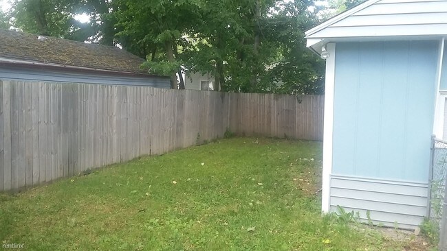 Building Photo - 2 br, 1 bath House - 576 E Hudson Ave