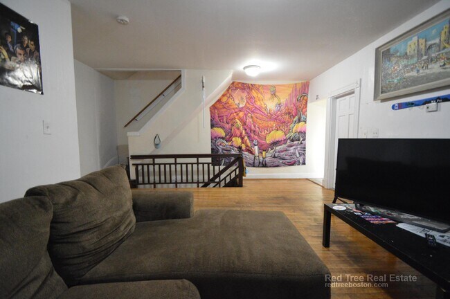 Building Photo - 21 Pratt St