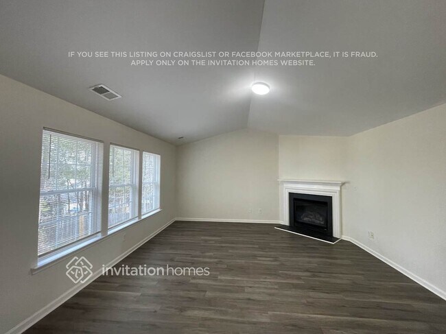 Foto del edificio - 721 Carly Court