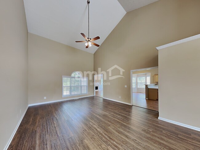 Building Photo - 6303 Bluegrass Lane