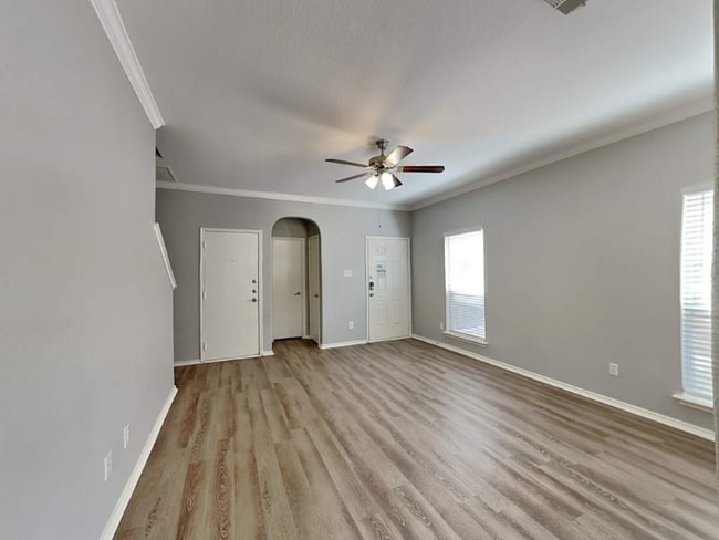 Foto del edificio - 2740 Cedar Ridge Ln