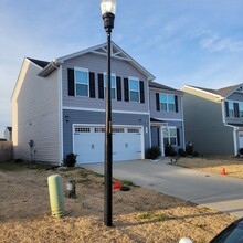Building Photo - 743 Jacobs Trl