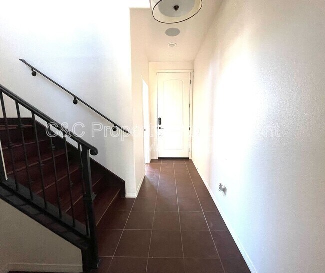 Foto del edificio - 5031 Ballast Ln