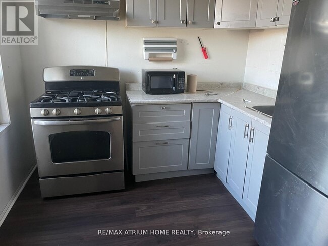 Building Photo - 19 Laughton Ave