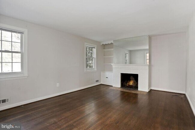 Foto del edificio - 2902 Upton St NW