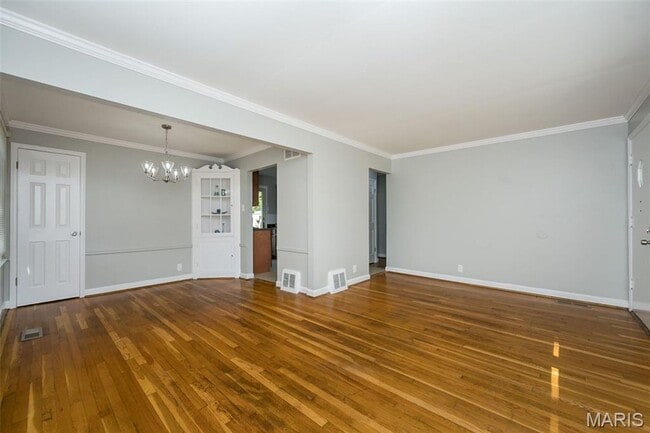 Building Photo - 1239 Darr Dr