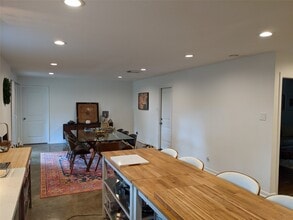 Building Photo - 1202 Shadeland Dr