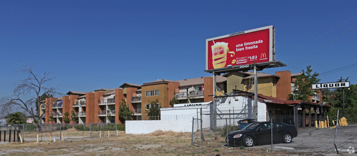 Foto del edificio - Lake View Terrace Silvercrest