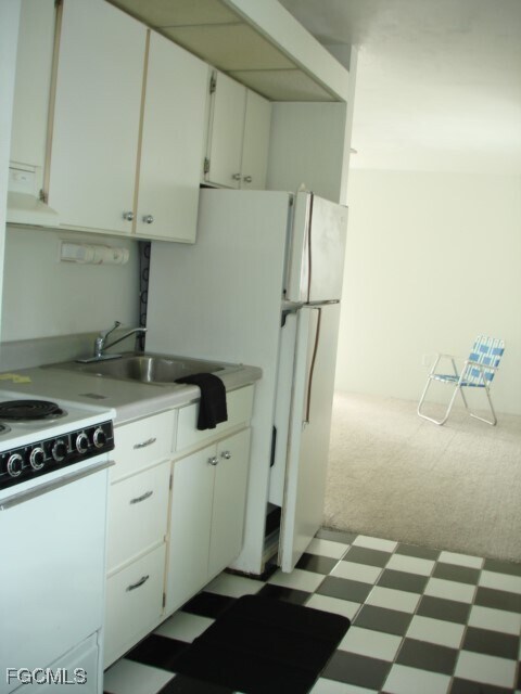 Foto del edificio - 8140 Country Rd