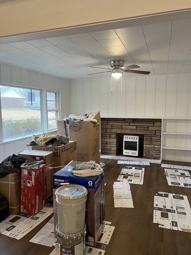 Building Photo - 1351 Goehler Rd SE