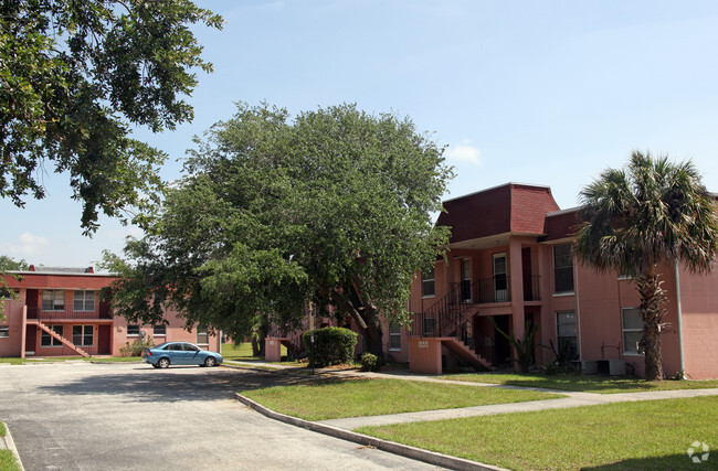 Building Photo - Tampa Park Apartments