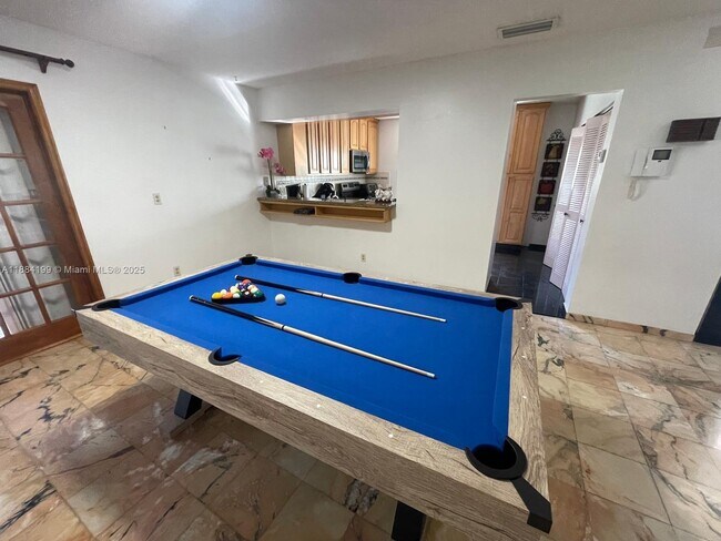 Foto del edificio - 1435 SW 119th Ct