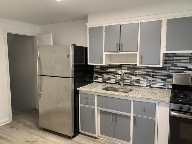 Building Photo - 1460 Battett Rd