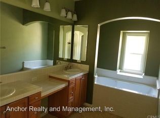 Foto del edificio - 27308 Bottle Brush Way