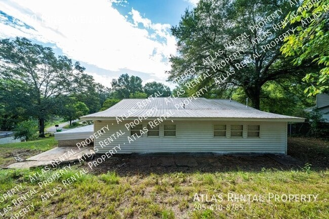 Foto del edificio - 7720 Pine Ave