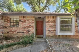 Building Photo - 83 Summer Crest Cir