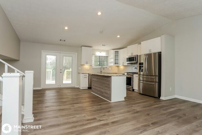 Building Photo - 3907 W WOOD PATH, STONE MOUNTAIN, GA 30083
