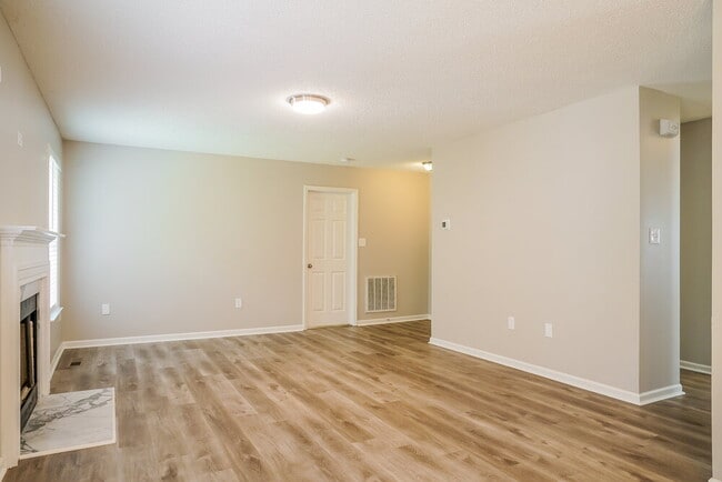 Building Photo - 412 Birdsong Way