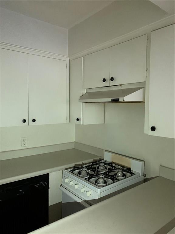 Foto del edificio - 111 N Loop Blvd E