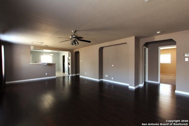 Building Photo - 7911 Saratoga Knoll