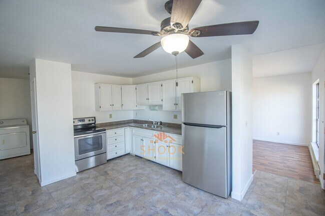 Foto del edificio - 3 BR HOME ON SOUTHSIDE