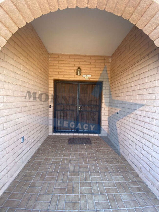 Foto del edificio - Spacious 2 Bed - Mountain Views!