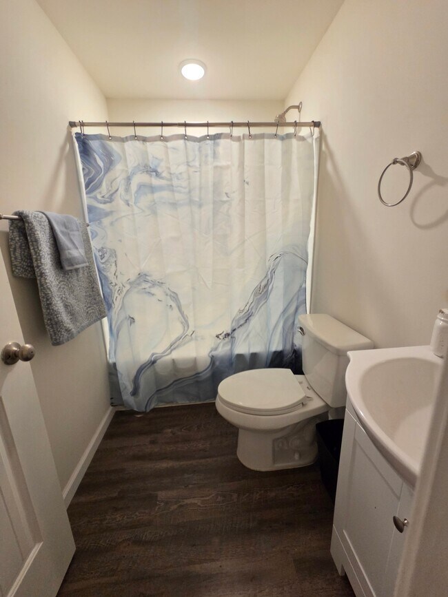 Foto del edificio - 5037 Kennel Ln