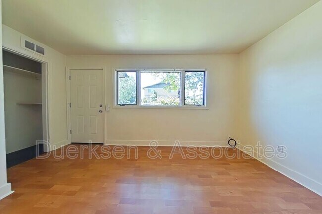 Foto del edificio - 541 NW 18th St