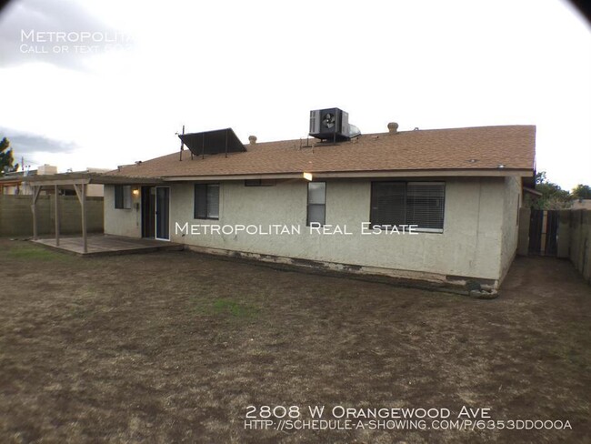 Building Photo - 2808 W Orangewood Ave