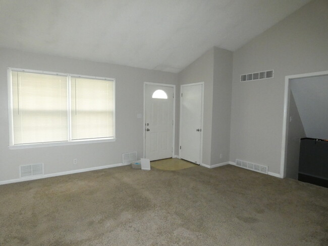 Building Photo - Beautiful Home in Park Hill School District!