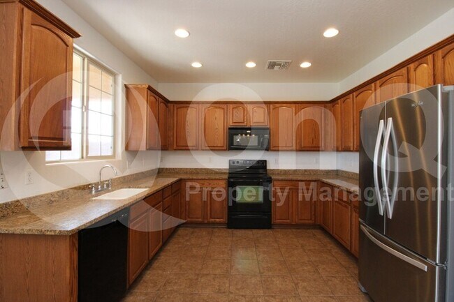Building Photo - 26800 N 176th Ln